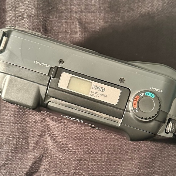 JVC Compact VHSc Power Zoom Lens f=4-12mm - UNTESTED - Picture 5 of 6